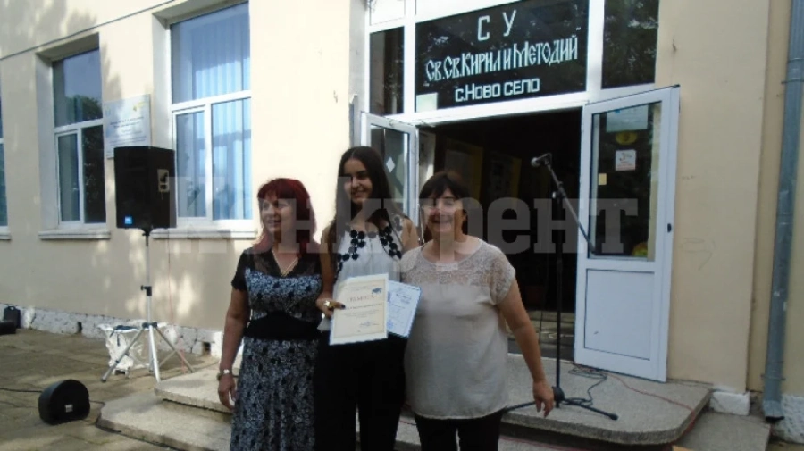 Ученичка от Ново село е единствената в страната държала трета матура