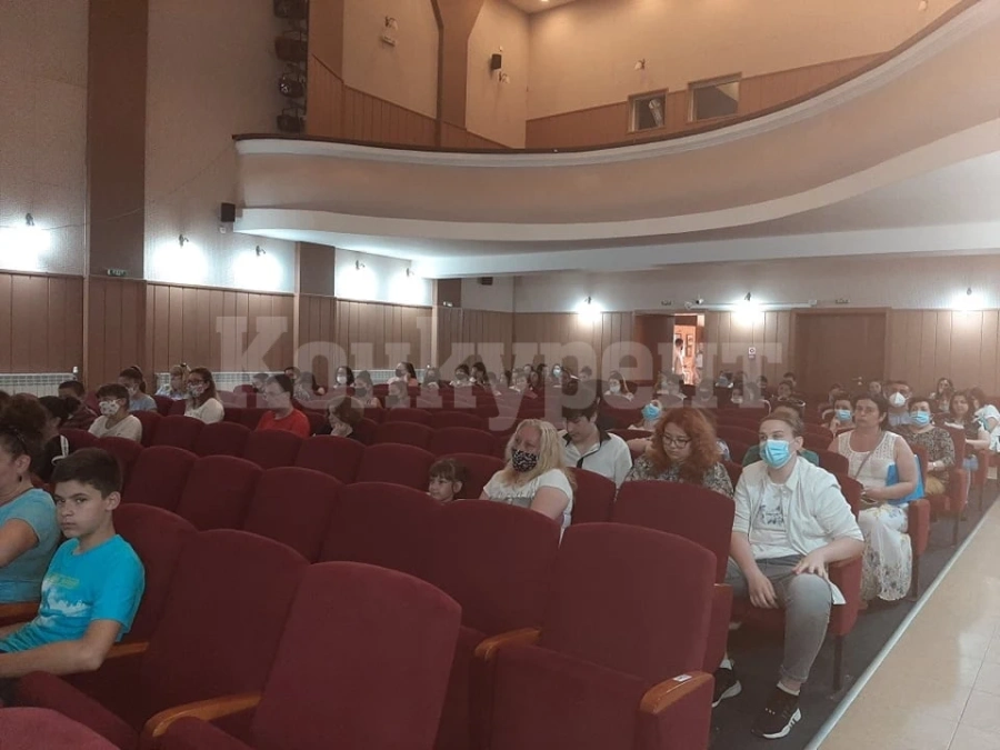Разясниха пред родители и ученици от Козлодуй подробности около приема в VIII клас