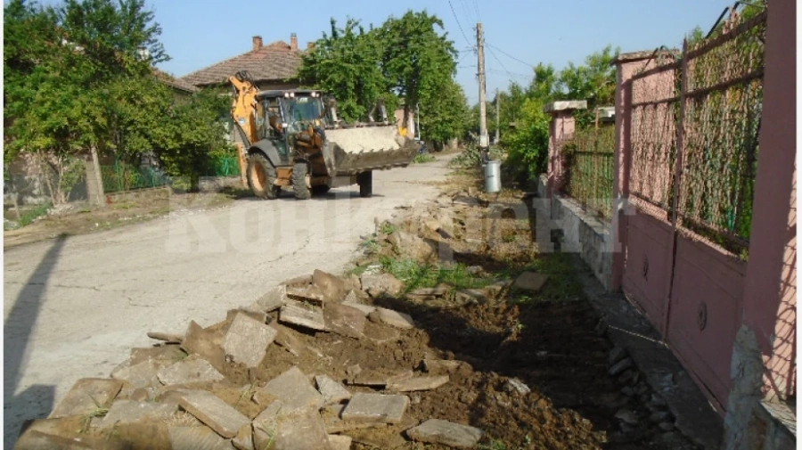 Ремонтират две от основните улици в Ново село