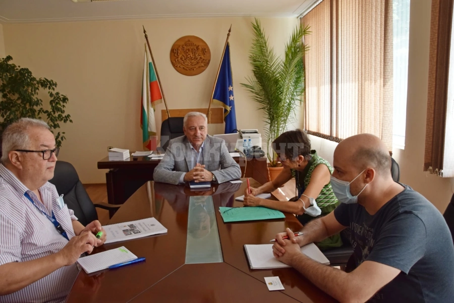 Огнян Асенов се срещна с международни наблюдатели в изборите за народни представители на 11 юли