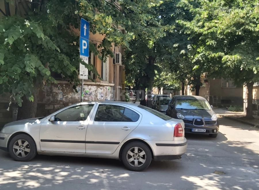 Да паркираш по врачански СНИМКИ
