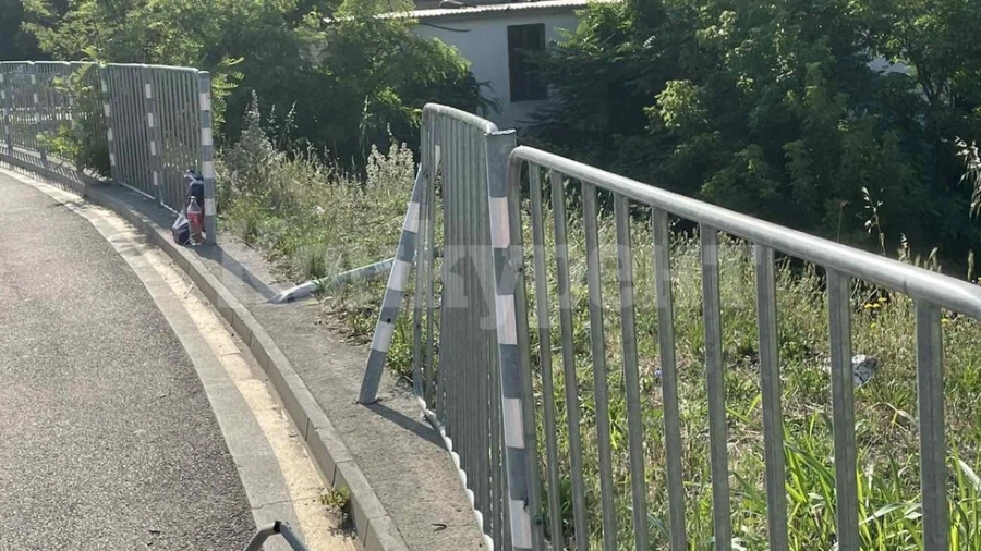 Автобус падна в дере до Стара Загора