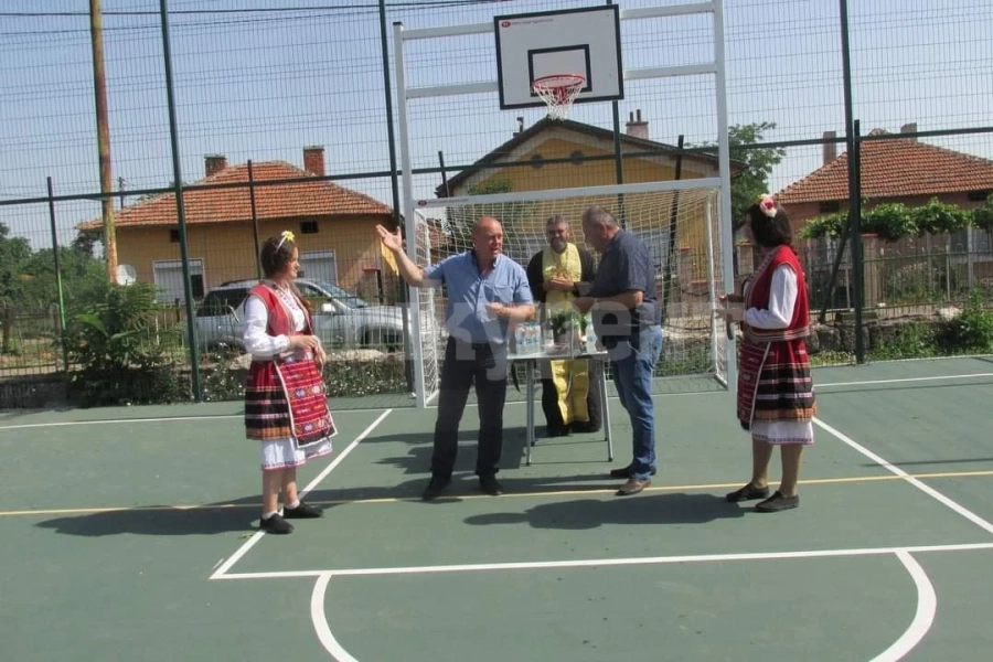 В Ружинци откриха нова площадка за спорт СНИМКИ