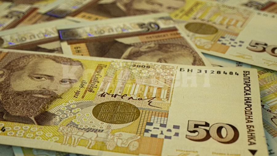 Отпускат над 12 млн. лв. за обезщетения на учители и непедагогически специалисти