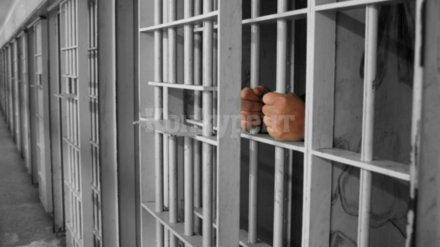 Ченгета под прикритие пратиха в затвора двама наркодилъри