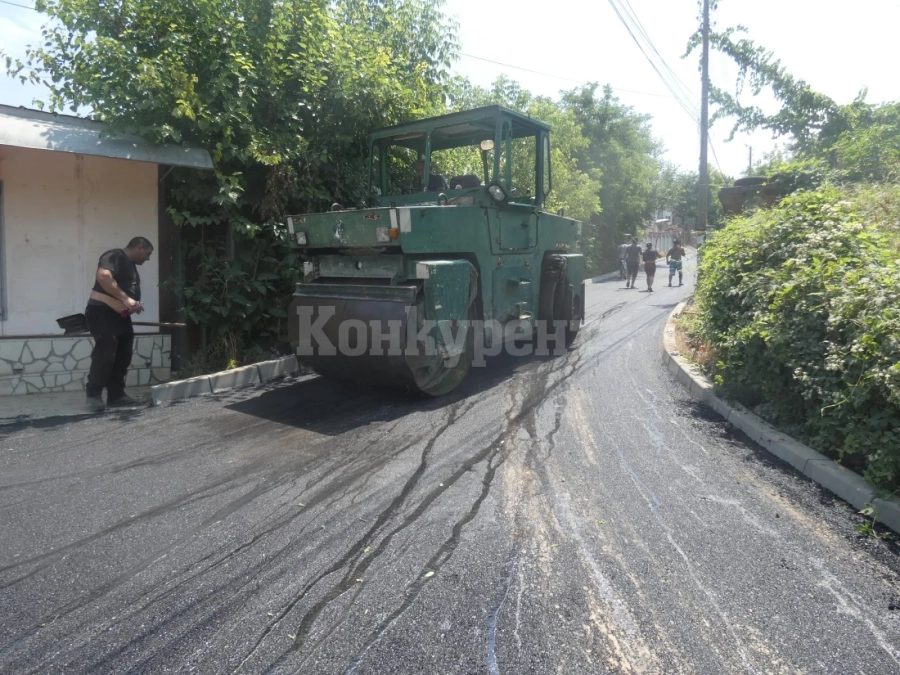 Ударно асфалтират улици в община Лом