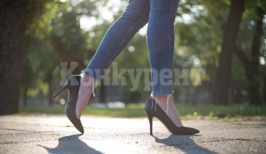 Сексистки скандал в Украйна - трябва ли жените да маршируват на токчета ВИДЕО