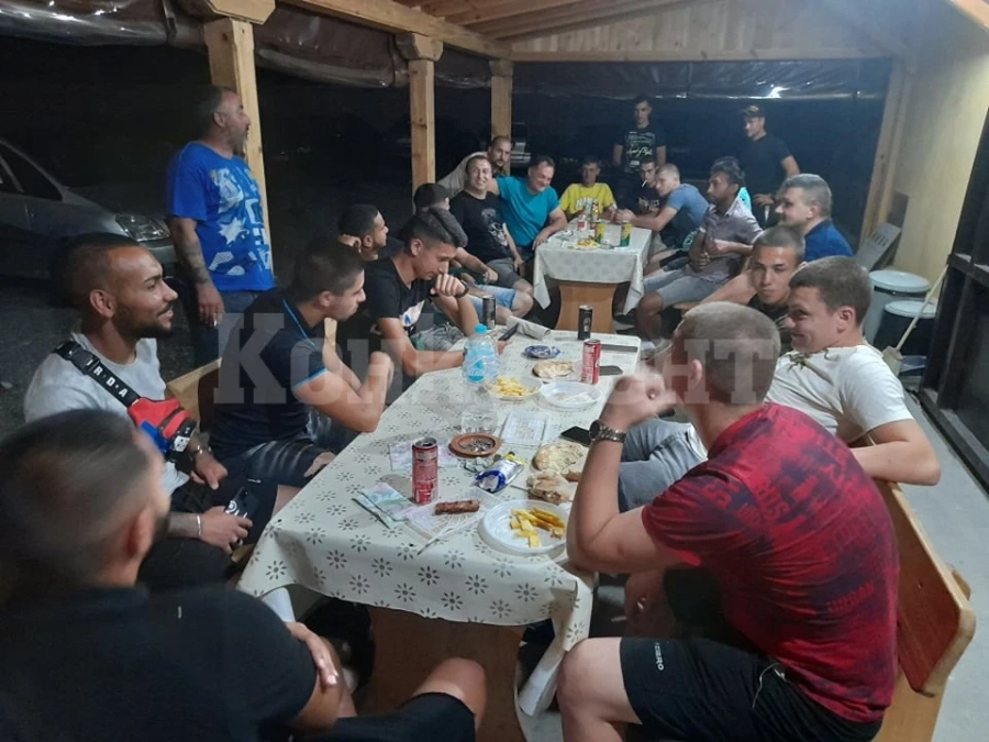 Футболът излиза от фризера в родното село на Сашо Ангелов, ФК Скът прави отбор за голям терен