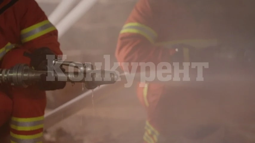 Седем пожара в сухи треви са пламтели в Монтанско