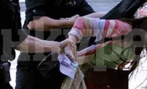 Крадла задигна парфюми и детски играчки от магазин 