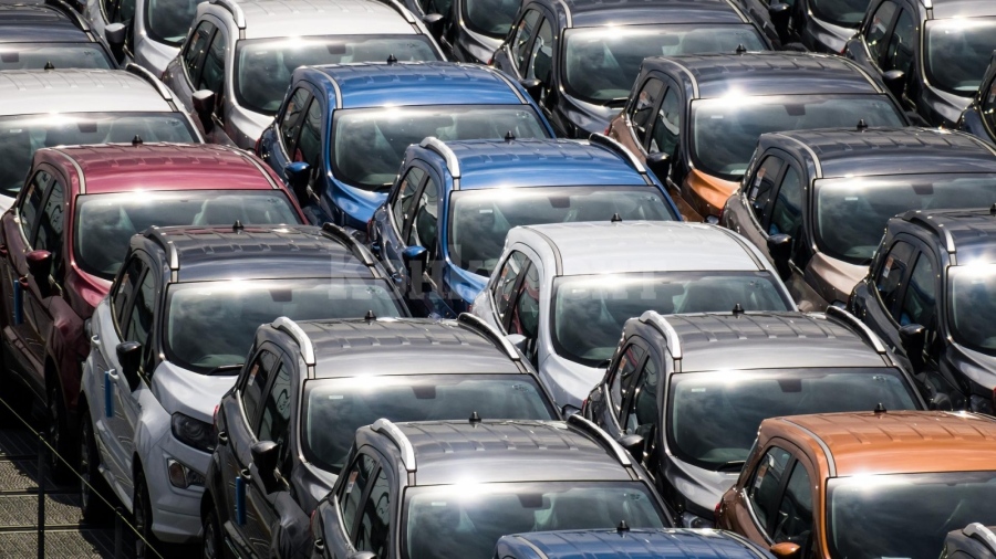 Продажбите на нови коли в България през юни нарастват с близо 30%