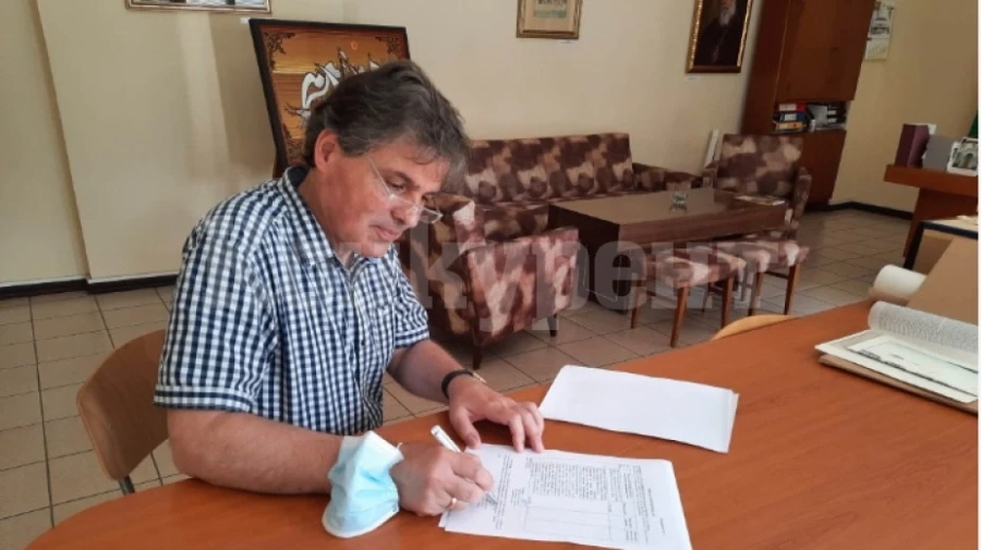 Наследник на известни видински фамилии направи ценно дарение за родния град