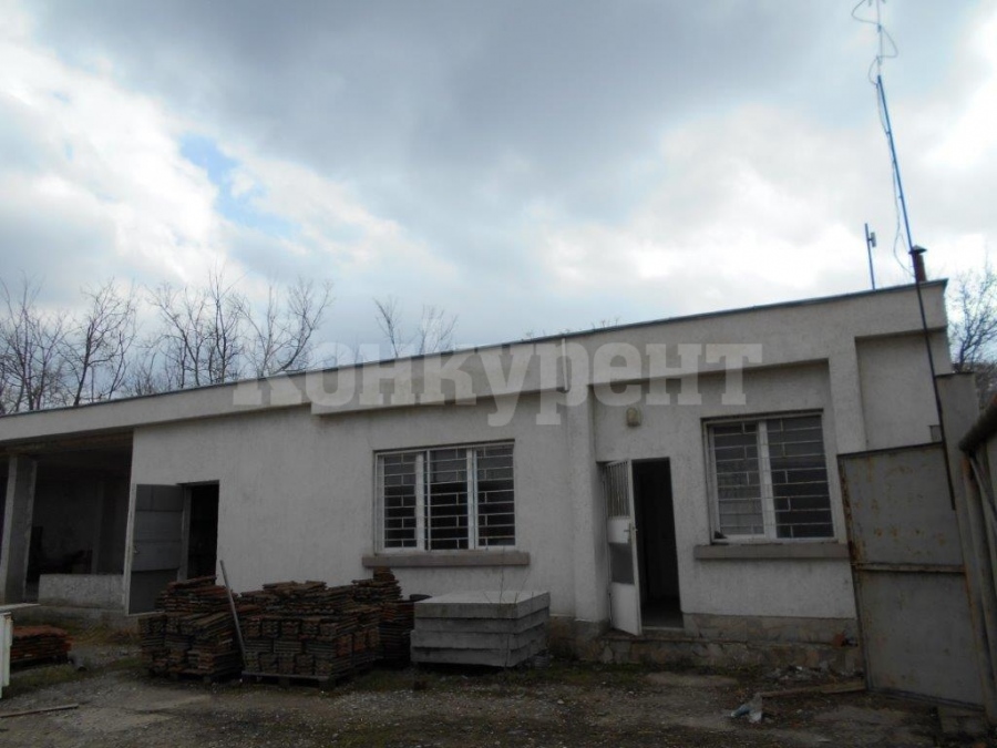 Продават куп сгради на бившето строително предприятие „Орловец“ във Враца