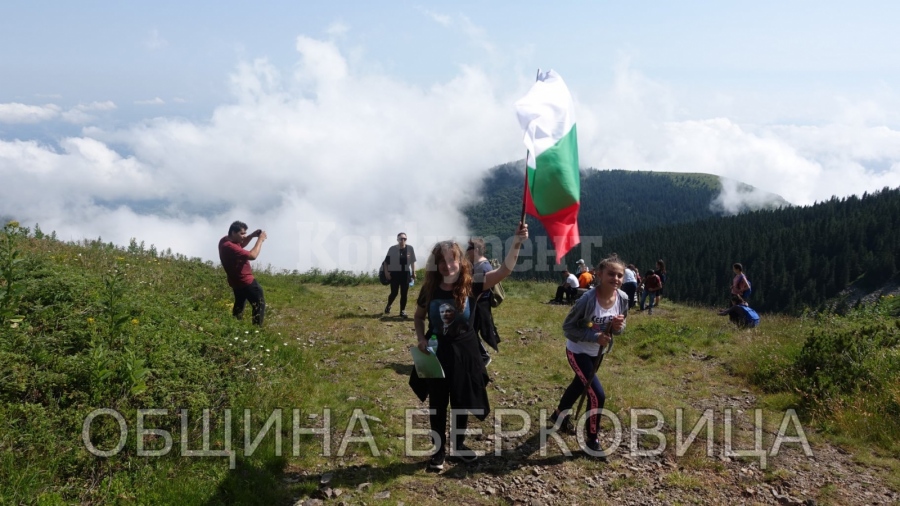 С незабравим празник на връх Ком Берковица отбеляза 171 години от рождението на Иван Вазов