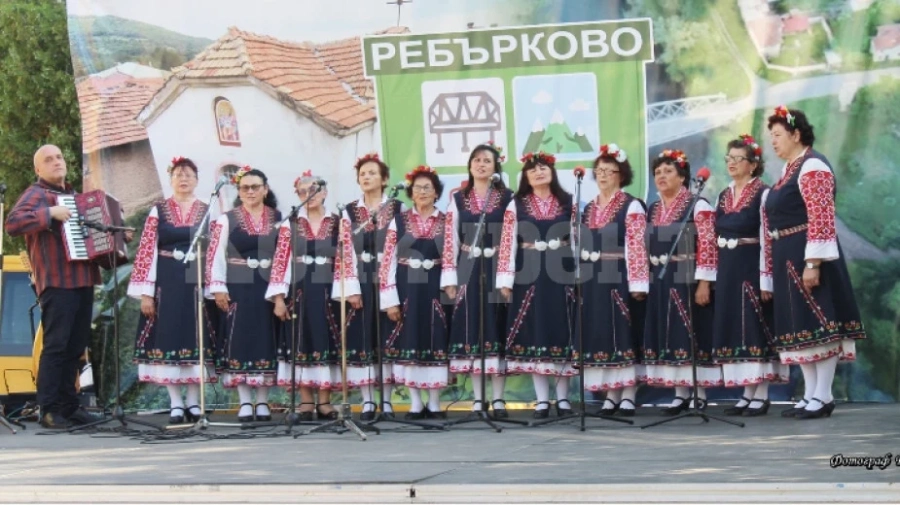 Благотворителен концерт събра средства за ремонт на храм