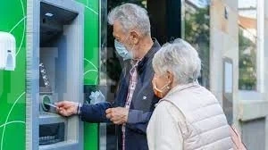 От 1 октомври увеличават всички пенсии! Ето с колко