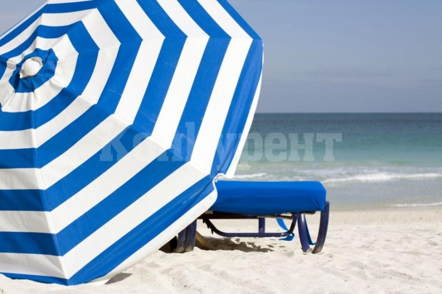 Морски схеми: Туристи измислиха как да ползват гратис чадъри и шезлонзи на плажа 