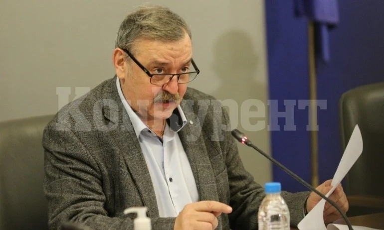 Кантарджиев: Последният спокоен от COVID-19 месец отмина