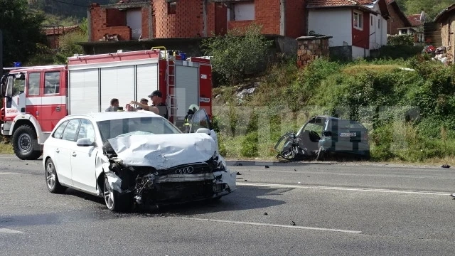 Двама се удариха във Веслец, единият се оказа къркан