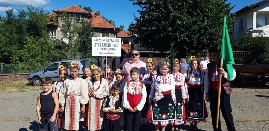 Трупата на Юри Крумов взе награда на фестивал СНИМКИ