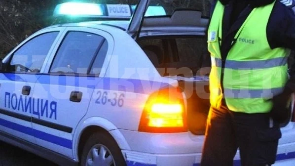 Издирват апаш, подкарал чуждо „Рено\