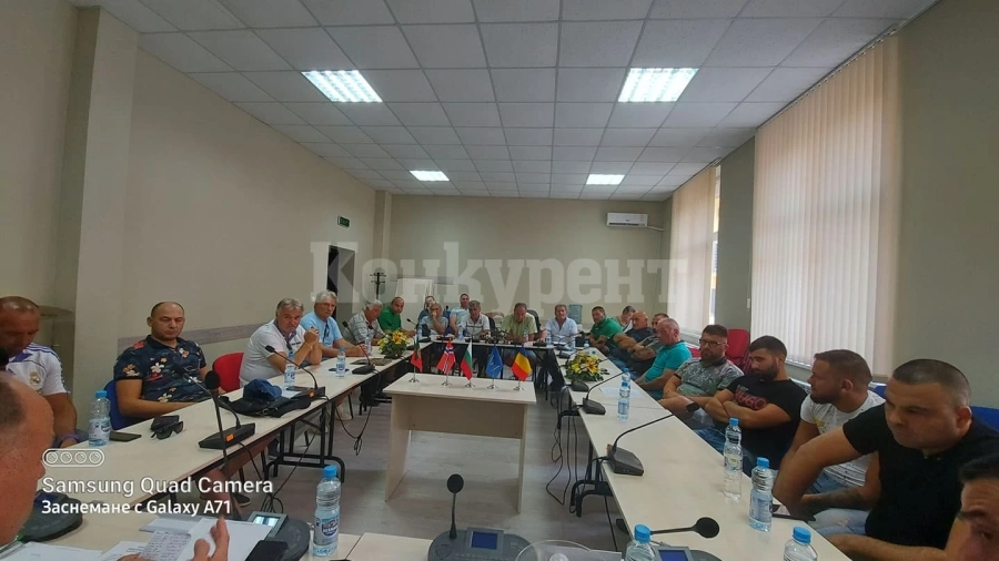 21 отбора ще играят в „А” и „Б” групите, стартът е на 11 септември