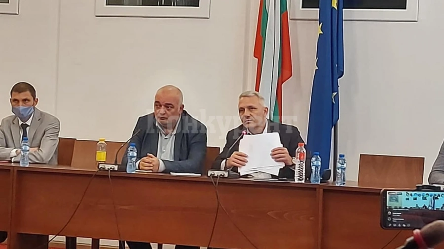 Комисията на Хаджигенов показа как бие родната полиция СНИМКИ