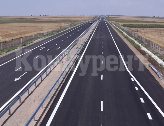 АПИ: Движението при 357 км на АМ „Хемус“ става в активната лента заради ПТП