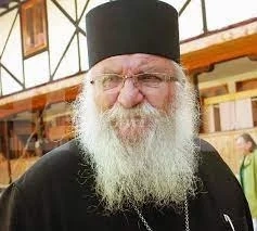 Задигнаха два буса на отец Иван