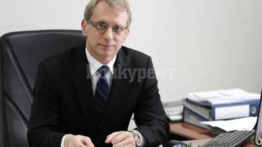 ЩЕ ВРЪЩАТ ЛИ ДЕЦАТА В КЛАС?: Отговаря образователният министър (НА ЖИВО)
