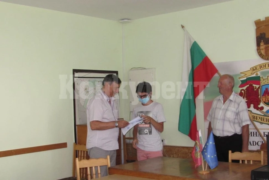 Кметът на Белоградчик връчи благодарствени грамоти на организационния екип на Опера на върховете