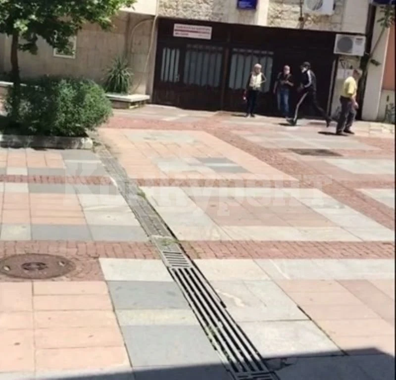 Полицаят, обрал банка в Дупница, отива в затвора за 3 г. и половина