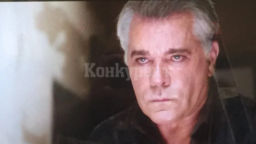 Рей Лиота снима обир в България