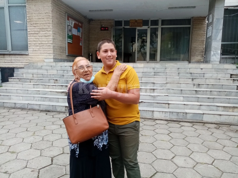 Милиян и Катрин са намерили портмонето на баба Антоанета