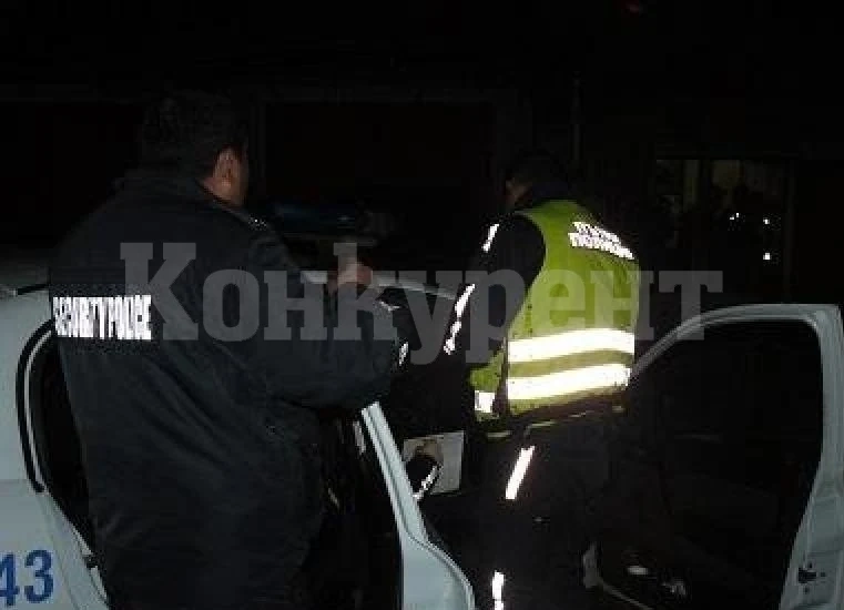 Пипнаха пиян плевенчанин да юрка колата си из Врачанско, изтрезня в ареста