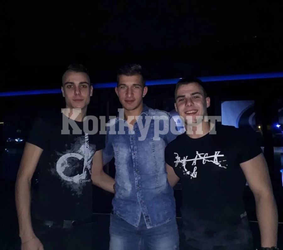 Тримата мускетари на Бдин се завърнаха от Острова за кеф на треньора и фенките