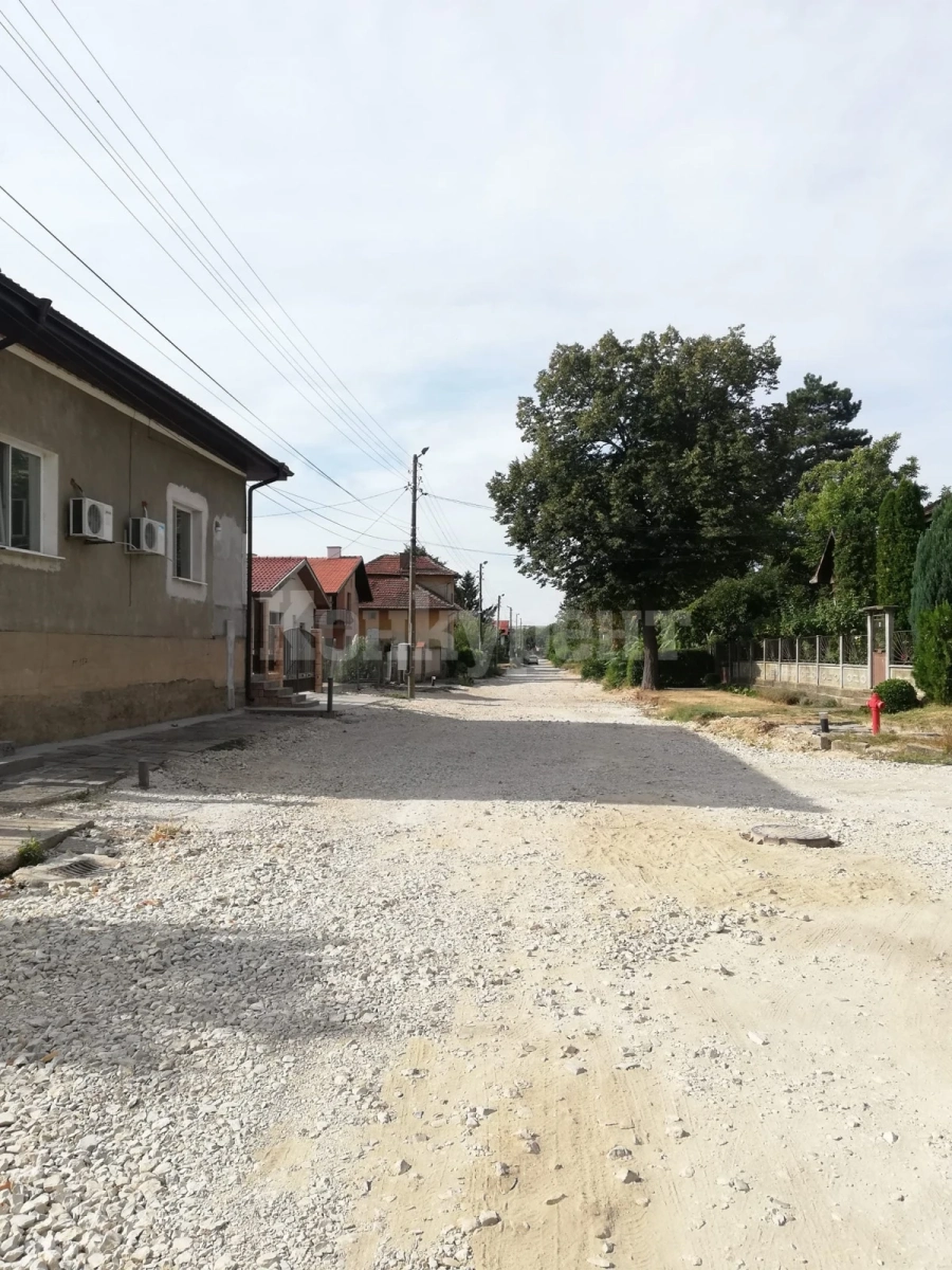 Възобновиха се ремонтните дейности по ул. „София” в Козлодуй