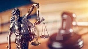 Подсъдим за държане на голямо количество контрабандни цигари се е признал за виновен