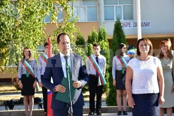 Кметът Калин Каменов с поздрав за първия учебен ден