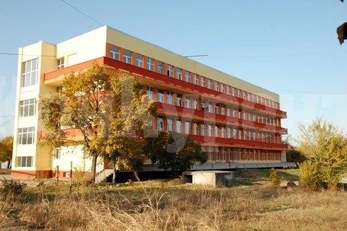 Болницата в Монтана обяви 15 свободни работни места, има за лекари и медицински сестри