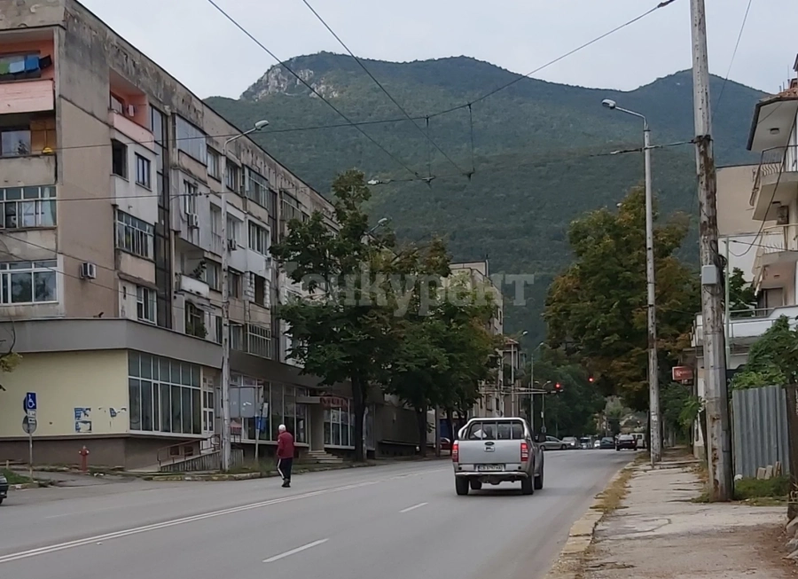 Защо пропуснаха „Мито Орозов“ с „полегналите полицаи“