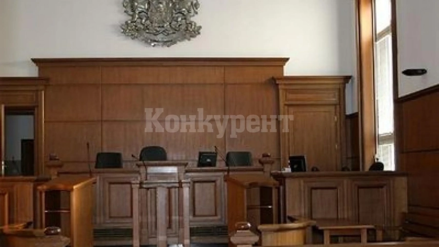 Мъж отива на съд за закана за убийство на комшийка