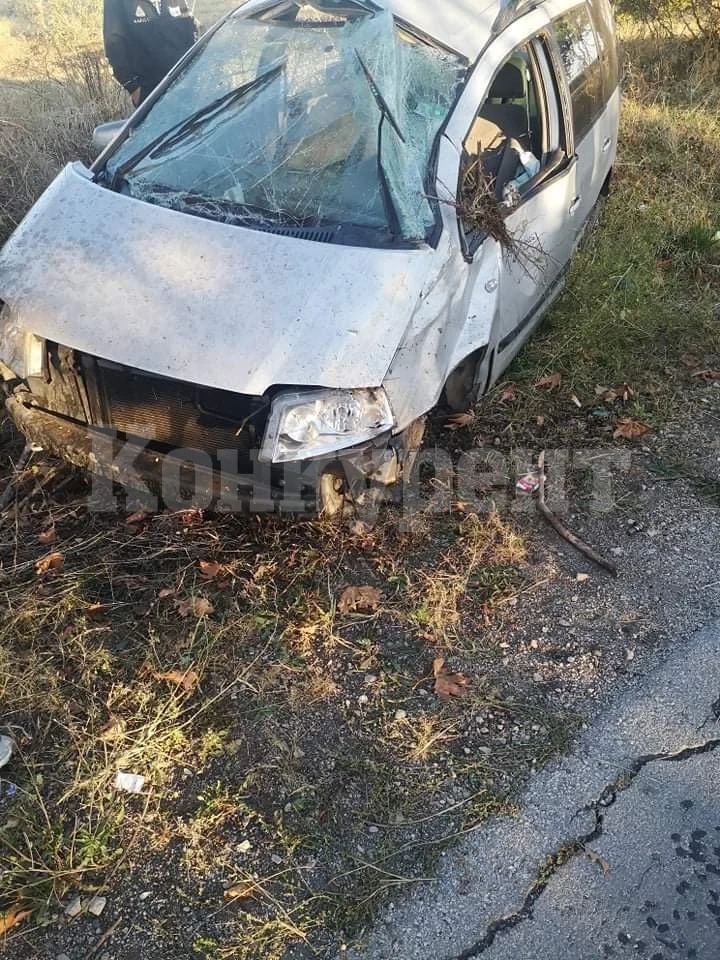 Шофьор размаза кола на пътя Враца – Оряхово СНИМКИ