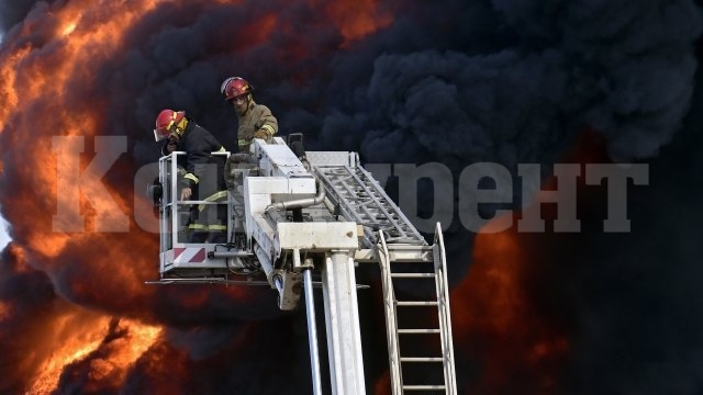 Пожар в съоръжения за съхранение на гориво в Ливан 
