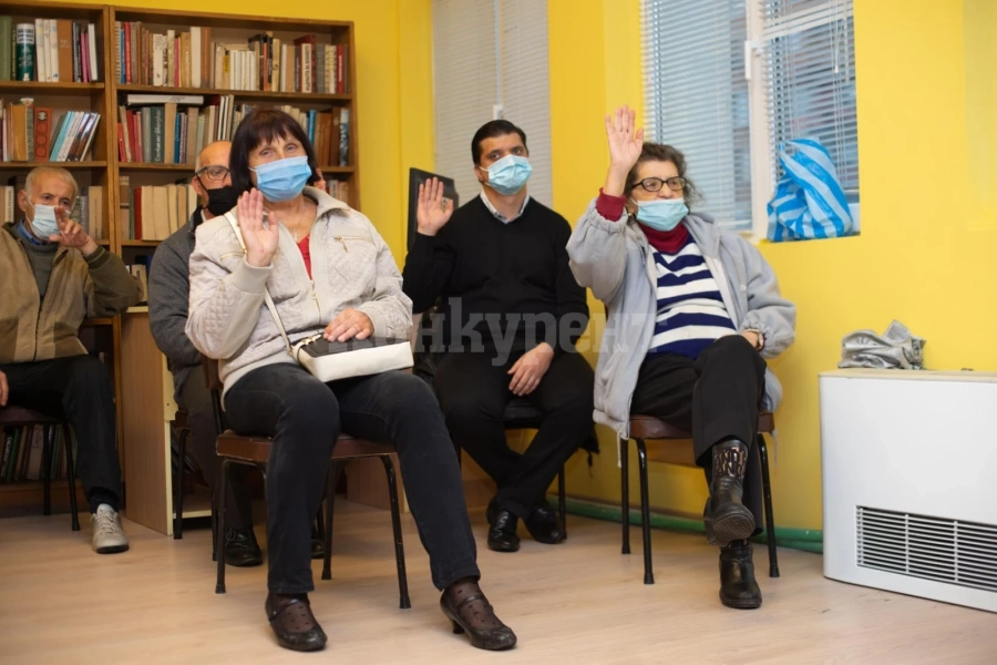 Литературният клуб в Мездра отчете своята дейност през последните три години и си избра ръководство