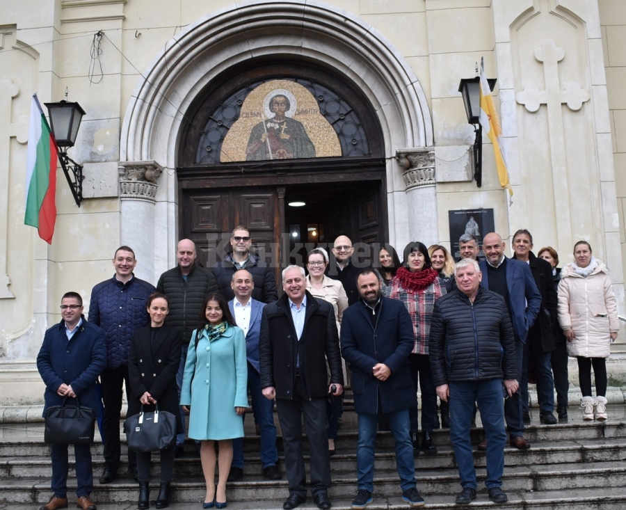 С водосвет за здраве ГЕРБ-СДС започна предизборната си кампания във Видин