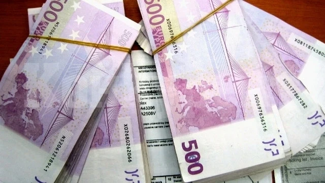 Задържаха недекларирана валута на ГКПП Дунав мост 2