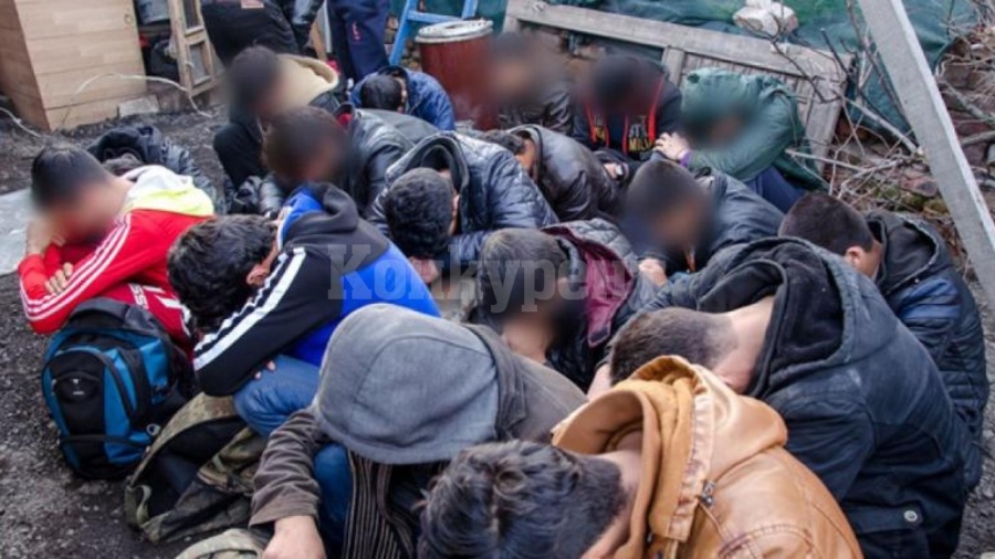 Спипаха 30 нелегални мигранти на АМ „Тракия“