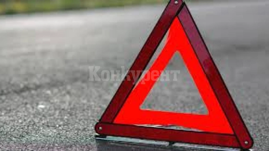 УЖАС: Млад шофьор обърна ТИР върху къщи 