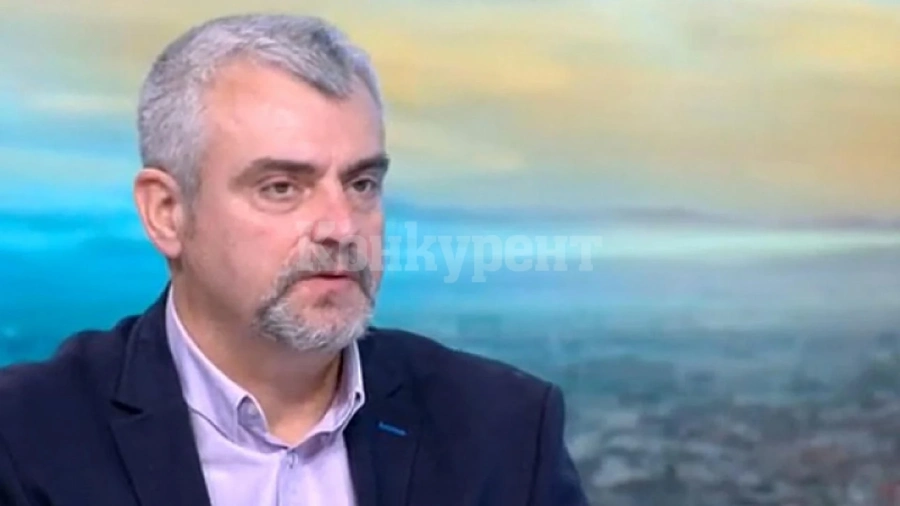Лекар: Струпването по опашки за сертификати ще доведе до нов епидемиологичен взрив